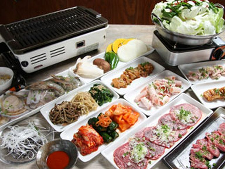 貸切(25名〜)「ホルモン+焼肉+鍋」の充実コース(3100円〜)