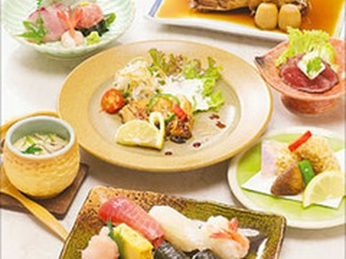 せっかくの女子会ですから、美味しい肴を召し上がってください