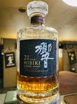 ・響17年￥4389
・17 Years Old HIBIKI
・響ノンビンテージ￥1749
・JAPANESE HARMONY HIBIKI

1杯・1 cup