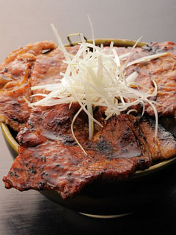 肉食系の方におオススメ！『北海道帯広名物・豚丼』
