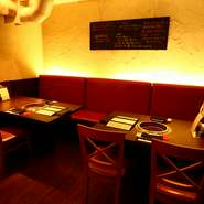 本当に美味しいお肉を知る大人の仲間入りとして、一つ一つ積もる思い出話と共に一枚一枚ゆっくりとお肉を焼き進めていきます。いつのまにか成長した子どもと、お酒とお肉で家族の団欒を生みだしませんか。