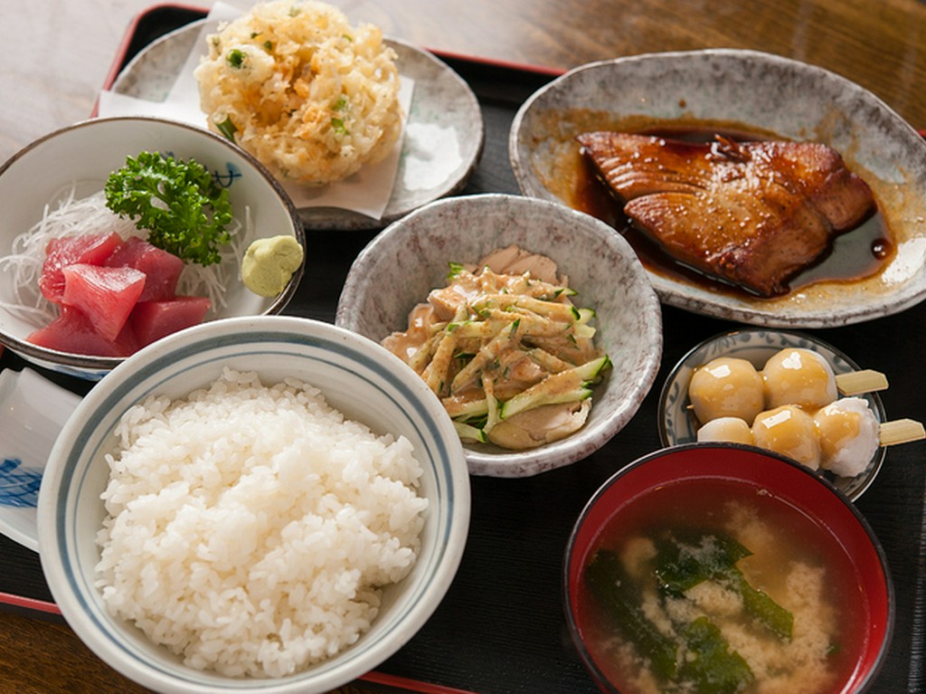 ボリューム満点でリーズナブルな『日替わりランチ』