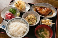 ボリューム満点でリーズナブルな『日替わりランチ』