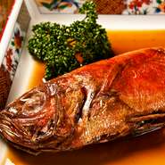 沼津港直送の魚をじっくりコトコト調味した『煮魚定食』