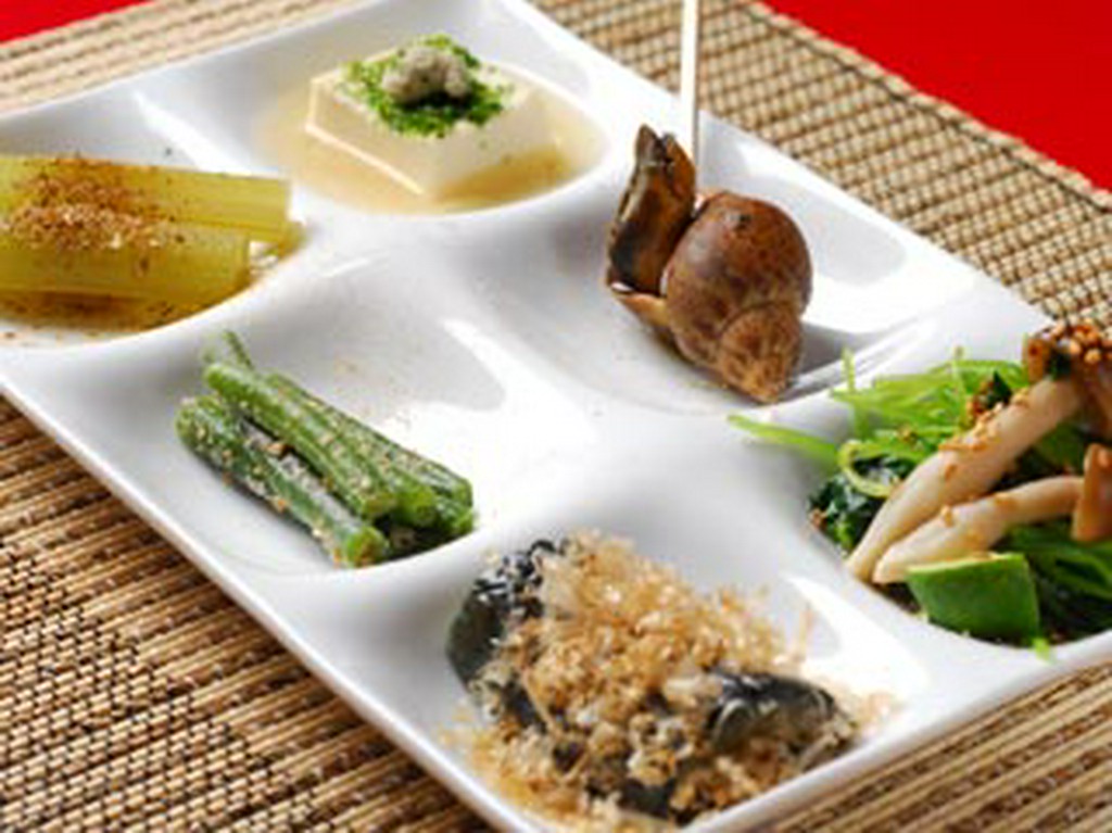 日替わりのお通し　八寸