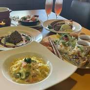 ★ご予約受付中★
■ノンアルカクテル
■前菜7種盛り
■チーズフォンデュ
■ズワイガニパスタ又は松阪牛ラグーパスタ
■黒毛和牛のグリル
■モンブランタルト
■お飲み物
お一人様
￥6800税込
