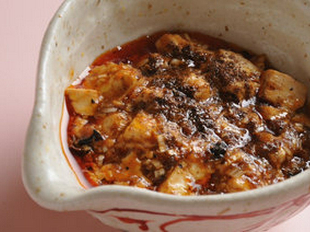 四川マーボー豆腐　　　（９００円）