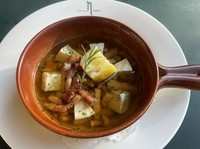 プラス55円でバケット 1枚ご用意できます。