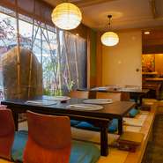 最大60名対応の店内は、貸切も可能。落ち着いた空間は、会社の各種宴会や友人同士での親睦会などで、ゆっくりとくつろげる時間を約束します。珠玉の逸品とともに至福のひとときをお過ごしください。　