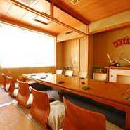 ※利用人数：2名～のご予約
※予約締切：来店日の前日23時まで
※月～日・祝日・祝前日の予約を受け付けております。