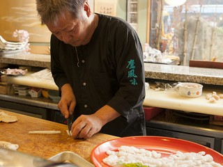 広島県産の旬の食材で、素材を活かして、鷹の風味を