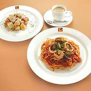 イタリアンで女子会はいかがですか？　落ち着いた雰囲気の店内の中、美味しいお料理にきっと会話も弾むはず！ 
