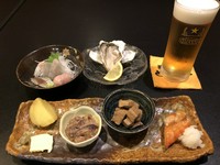 ドリンク1杯、刺身、殻カキ、おつまみ4点盛