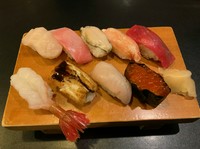 ほたて・大トロ・ボタンエビ
ツブ貝・ホッキ貝・ウニ