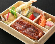 うな重、焼物、天ぷら、煮物、デザート