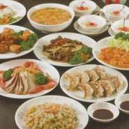 香蘭こだわりの食べ放題コースは120品からのオーダー式で２時間飲み放題付2880円(税抜)会社宴会や学生にもぴったりの充実の内容です★食べ放題のみ1980円(税抜)のご注文もOKです。本格中華を手頃にお楽しみください