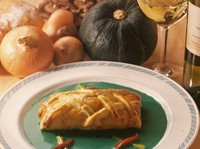 ヒラメのパイ包み　ほうれん草のソース