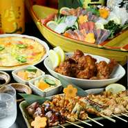 お酒類も充実しており、プレミアム飲み放題付き。
海鮮の舟盛りがドーンと出てきます。全席個室空間ですので、プライベートなシーンや会社の宴会などにもオススメ。
主役にも喜んで頂けると思います。