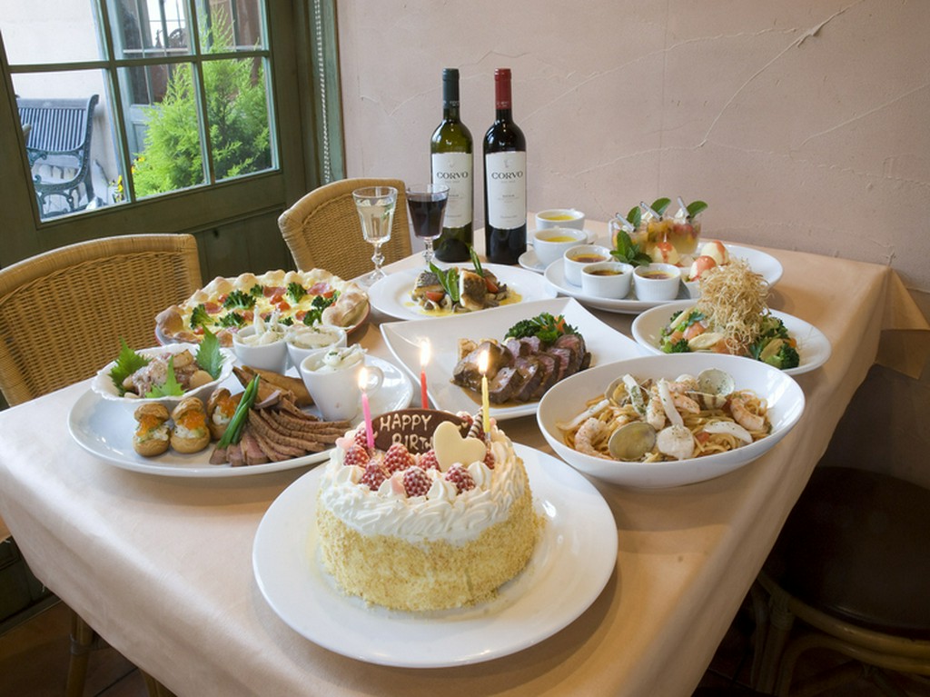 パーティー料理（1500～5000円）まで幅広く承っております。