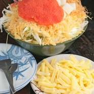 Seasoned cod roe and Japanese Rice Cake and Cheese.
定番人気もんじゃ。セットコースで更にお特になります(詳しくはコースページ参照)