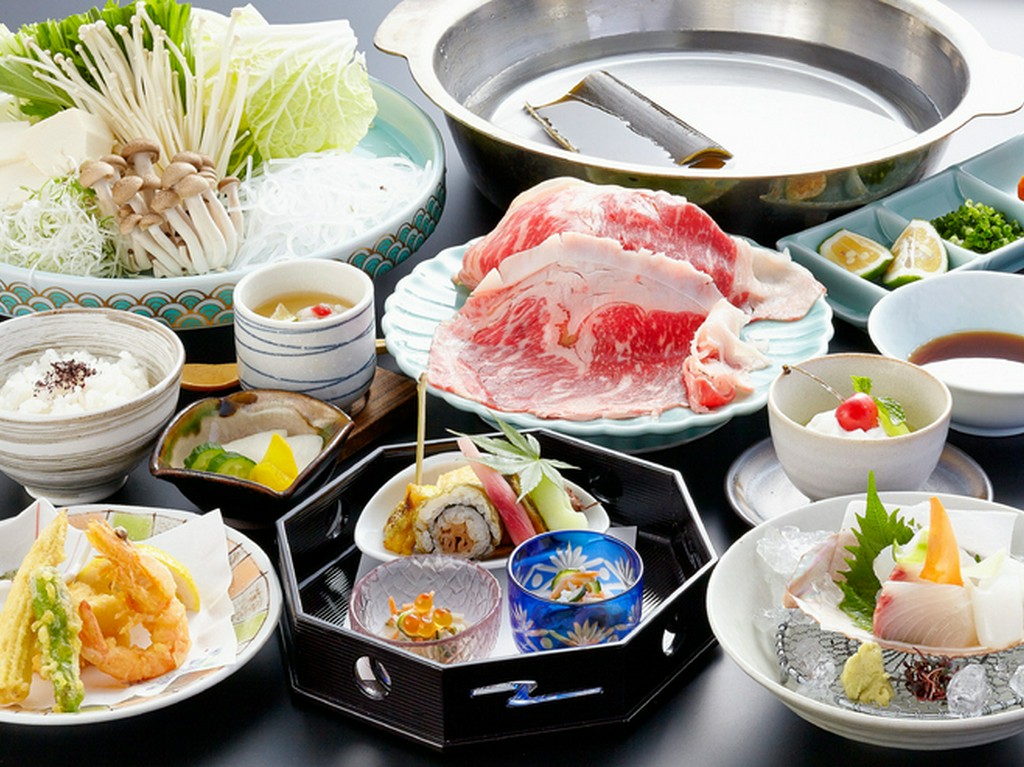 鍋懐石（要予約）牛しゃぶ（後 御飯みそ汁付）コース