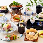 特別コース　はもしゃぶ懐石（2名より、2日前までの要予約）　1人前4500円、土用丑の日うな重（きも吸付）上3000円・特上3800円（前日までの要予約・持ち帰りOK）予約の方にワンドリンク（グラスビール含む）をサービス（7月末日まで）