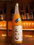 みずみずしい果肉をたっぷり詰め込んだデザート感覚のお酒。爽やかなノド越しと、つぶつぶ感あふれる食感。