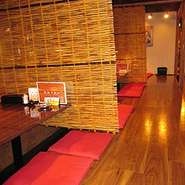 ※前日までの要予約・4名様より承ります。
※表示価格は税込価格です。
※お席はご予約のお時間より2時間制となります。