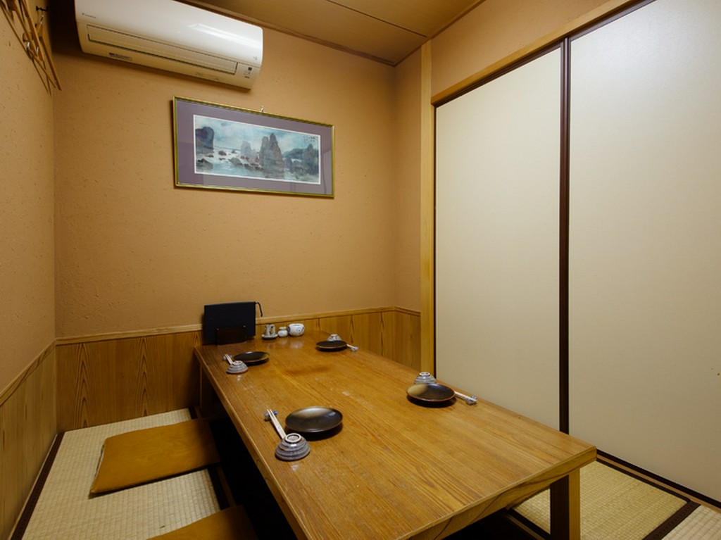 2名様から22名様まで利用できる、座敷席があります