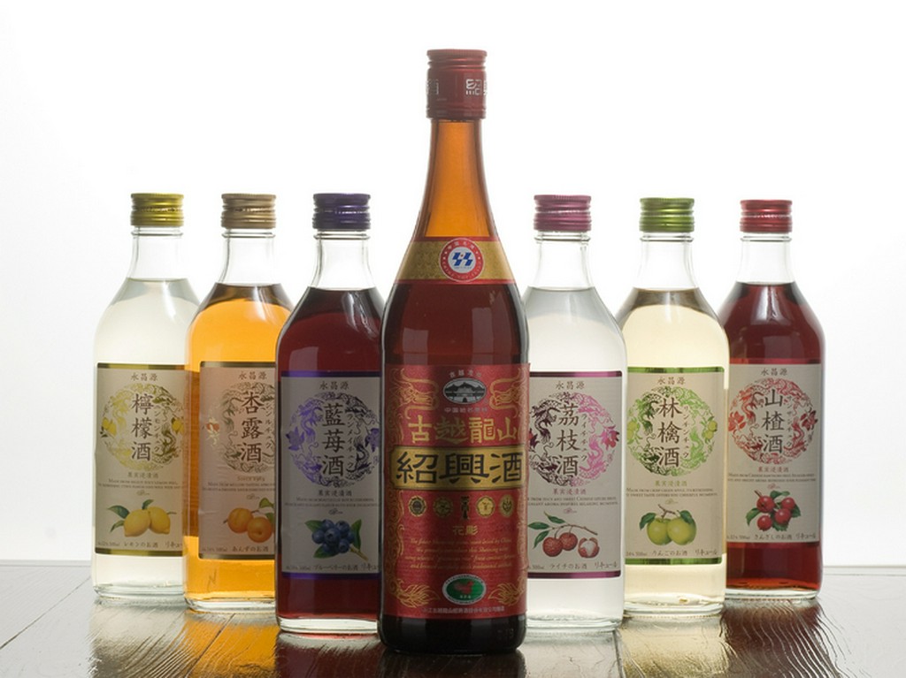 お酒も豊富に揃えています。