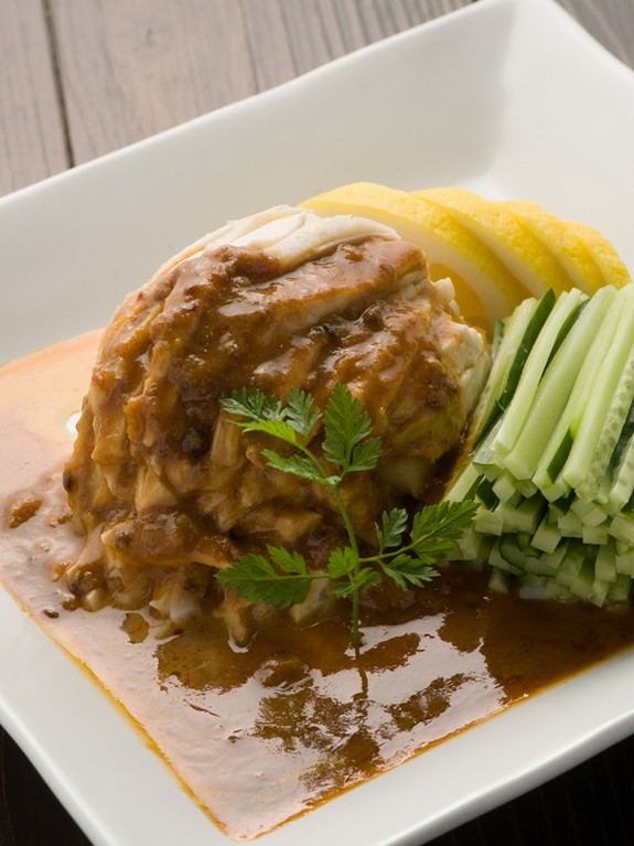 蒸し鶏の四川風胡麻ソース