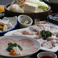 付出し、てっ皮、てっさ、ふぐ鍋、ぞうすい、フルーツ、ひれ酒