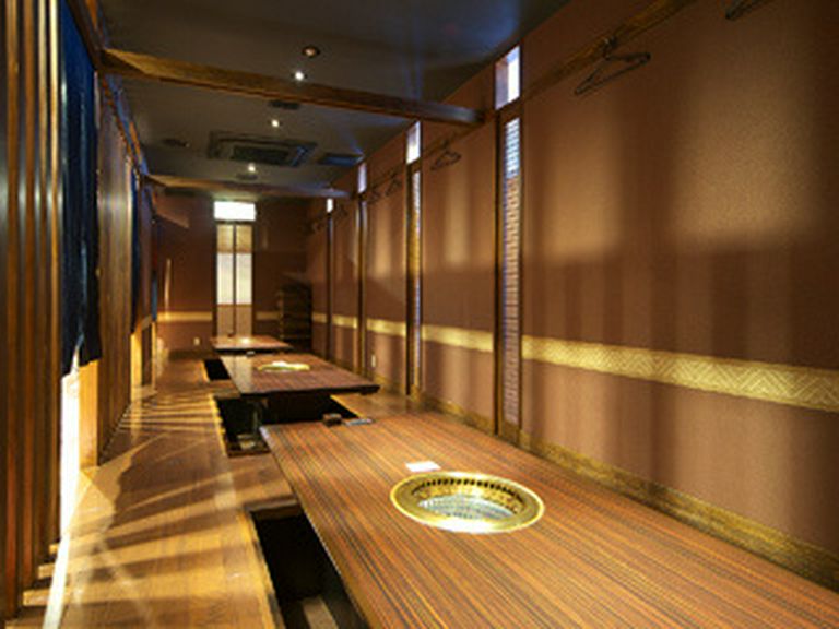 ゆっくりと落ち着いた空間で楽しめる精肉店直営のお店