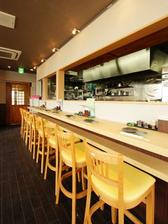 お一人様でも利用しやすいカウンター