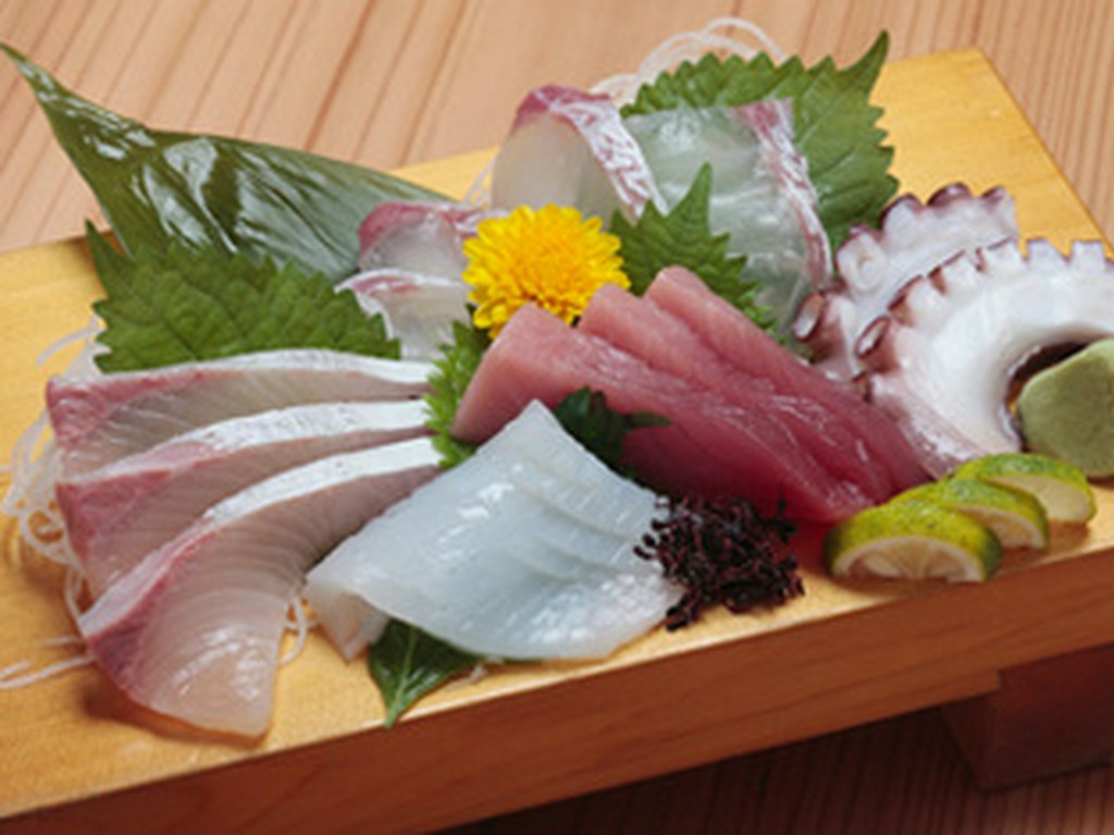 お刺身盛り合わせ