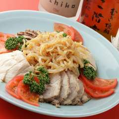・前菜三種　（クラゲ・蒸し鶏・チャーシュー）