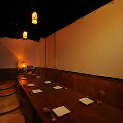 最大13名様までOKな個室は、各種宴会にどうぞ！