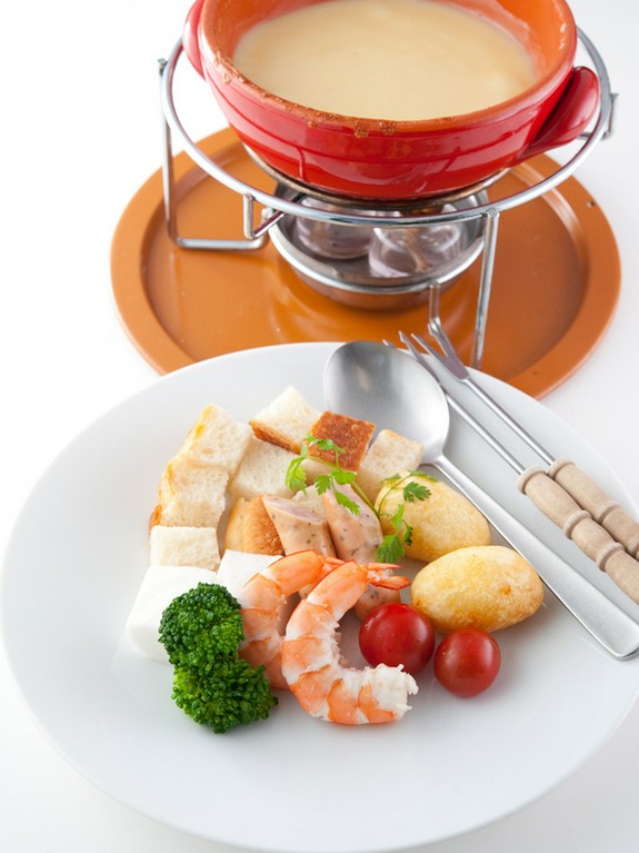 ワインとの相性も抜群『チーズフォンデュ』