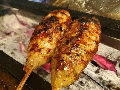 『野菜焼き』や『つくね』など、女性に人気の味わいが豊富