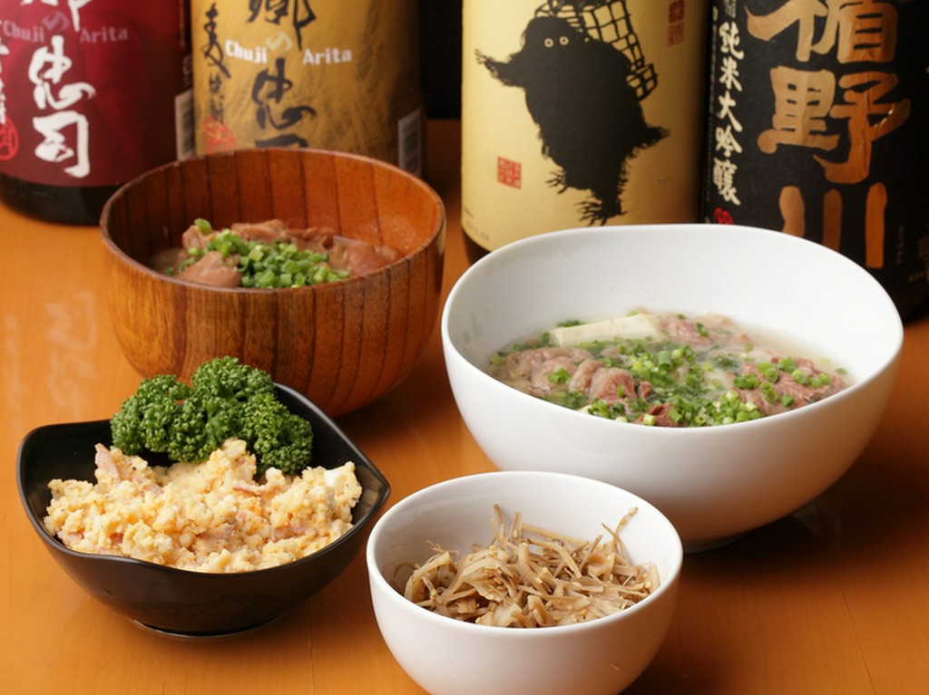 家族連れやグループは、テーブル席での会食がお勧めです