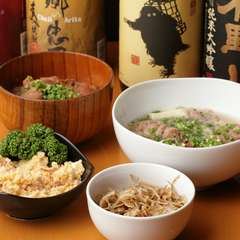 家族連れやグループは、テーブル席での会食がお勧めです