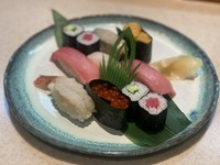 中とろ×2・白身・生えび・あわび・うに・いくら・鉄火巻2個・かっぱ巻2個