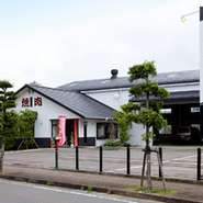 食肉卸直営のお店ですから、お肉の良質には自信があります。とにかく和牛の実力を確かめに来てください。