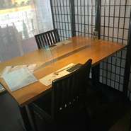 ゆったり広めのテーブル席②