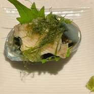 前日までに要予約
黒毛和牛のとろけるサーロインと季節の素材を職人の技で仕上げた会席コースです