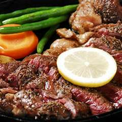 300gのBigなステーキ。オージービーフ