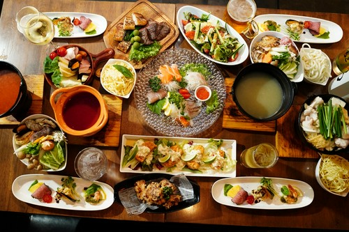コース料理もご予約賜ります