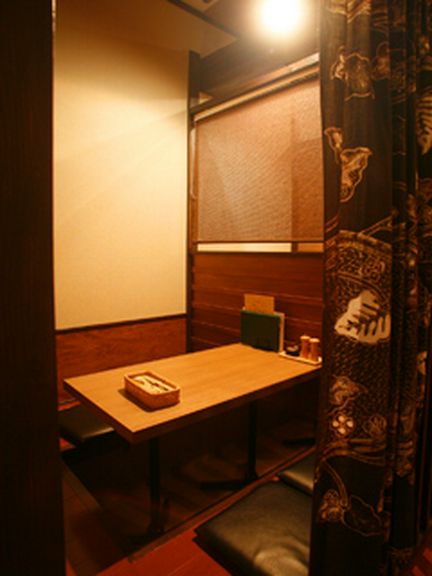 靴を脱いで過ごせる2Fは長時間座っていても疲れない堀りこたつ