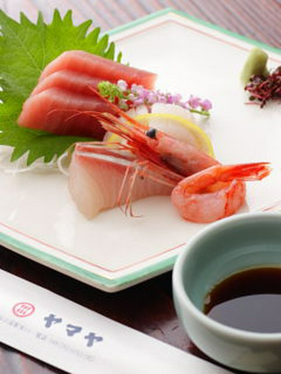 刺身盛り　（コース料理一例）