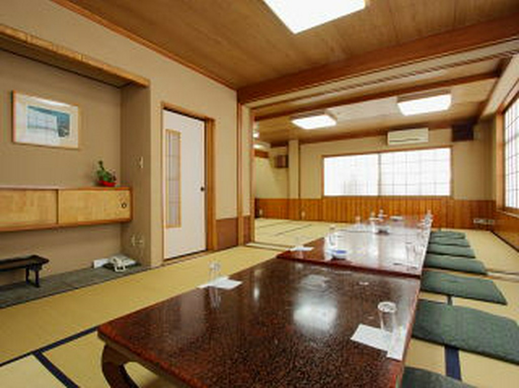 ゆったり過ごせる完全個室